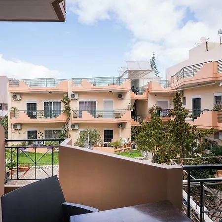 Athina Apartment *